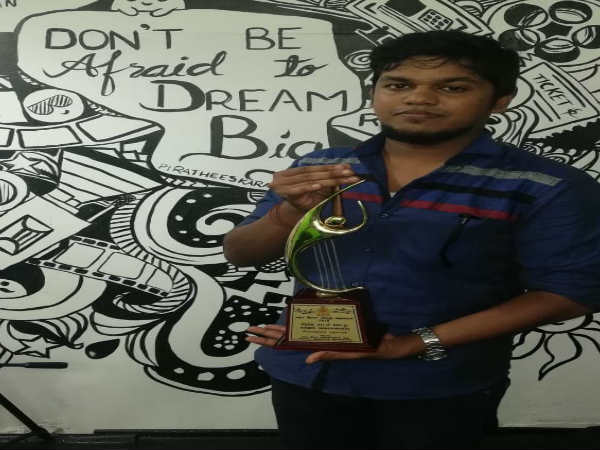 Oviya movie song wins Srilankan national award 