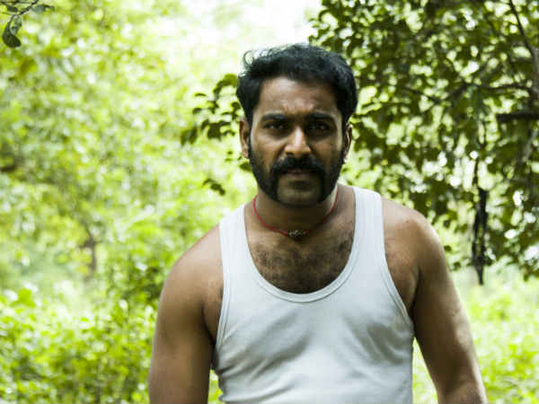 The tamil movie Vinyeli payana kurippukal is a different kind of film, which tells a village dhadhas desire to tour space casually. The tamil movie Vinyeli payana kurippukal is a different kind of film, which tells a village dhadhas desire to tour space casually.