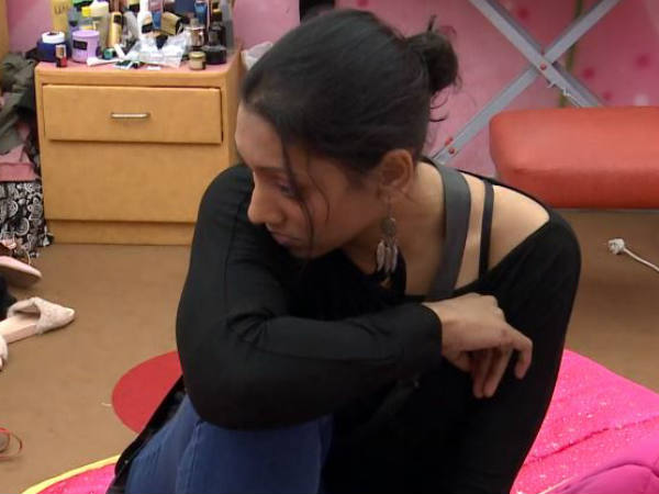 வாங்கி கட்டிய வைஷ்ணவி 