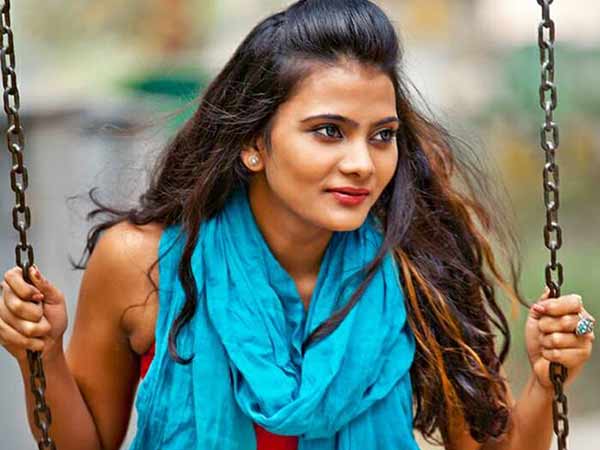 எஸ்கேப்: 