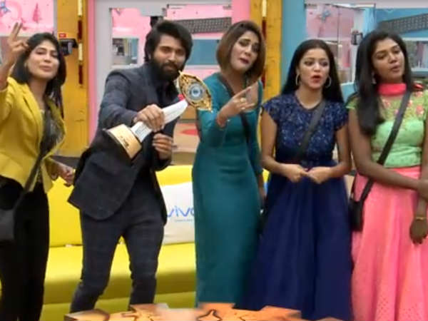 போட்டியாளர்கள் 