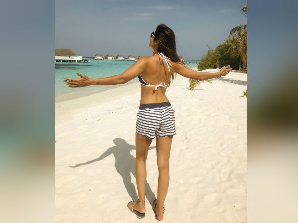 அனுமதி மறுப்பு