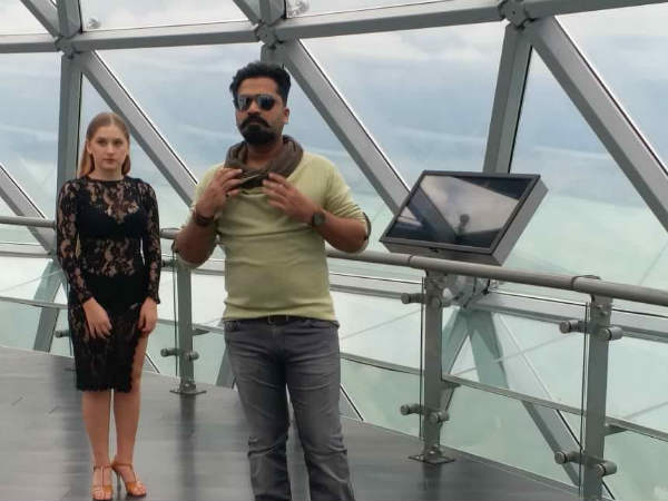 Simbu shooting pictures out!