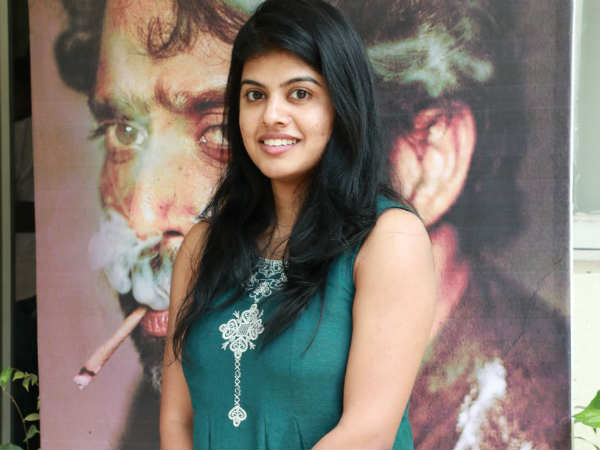 வேறு மாதிரி நினைக்கிறார்கள்: 