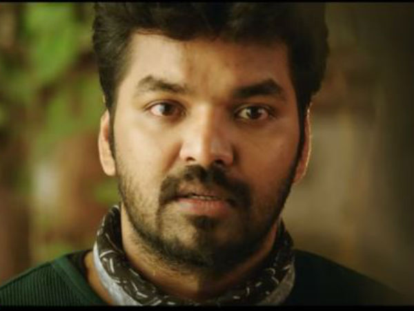 முதலில் யோசித்தேன் 