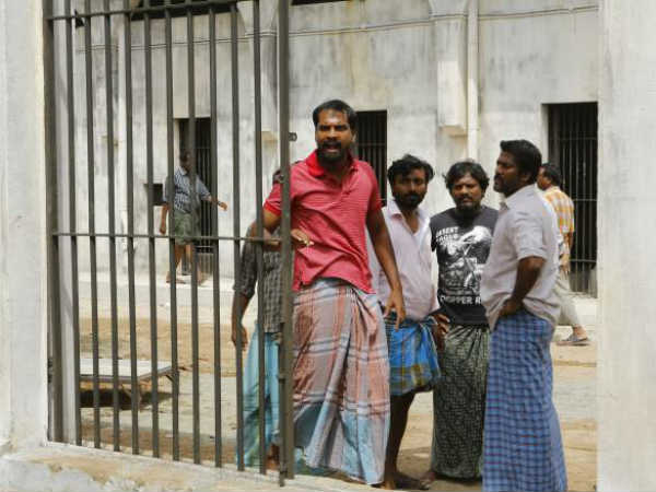 இயக்குநராகும் ஆசை: 