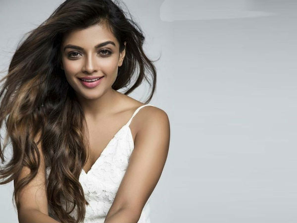 முழுக் கவனம்: 