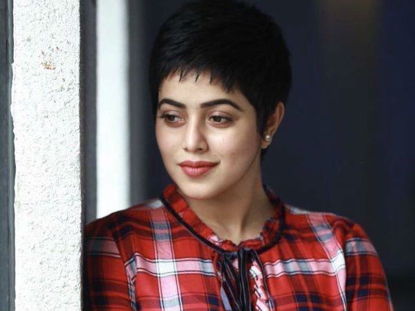 மீடூ புகார்: 