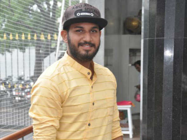 ஹீரோவாக: 