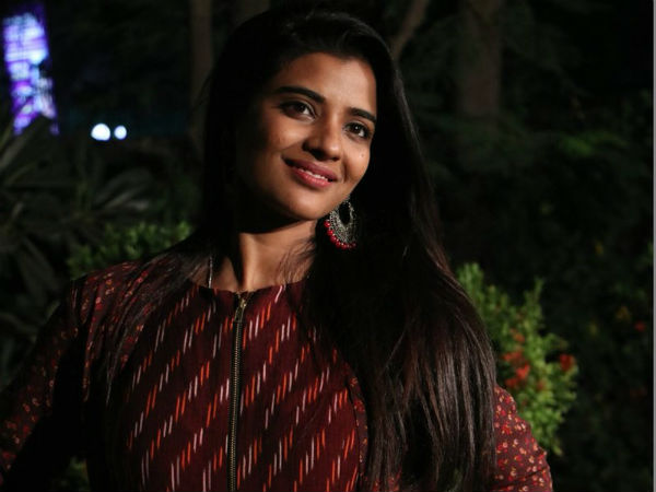 இயக்குநருக்கு நன்றி: 