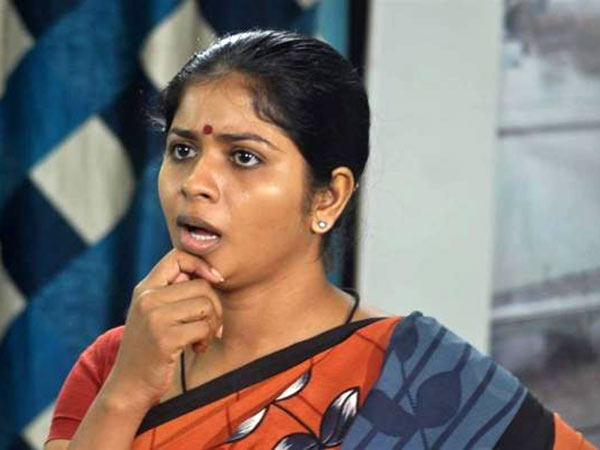 வெயிட் அண்ட் ஸீ: 