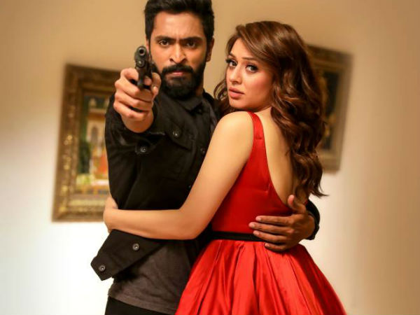 Thuppaki munai movie review 