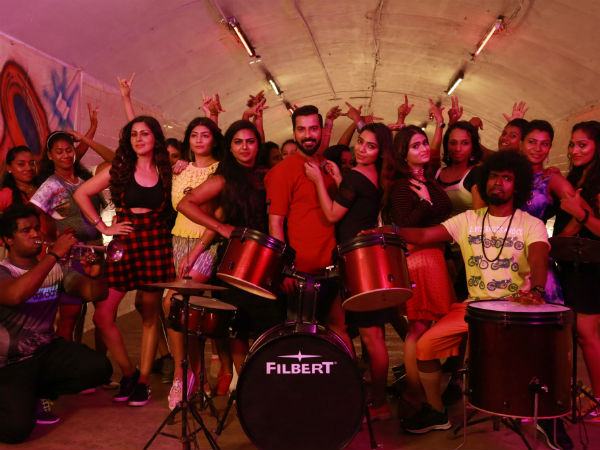 மீண்டும் ஜித்தன் ரமேஷ்: 