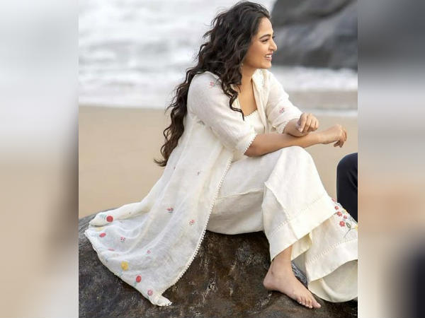  அனுஷ்கா