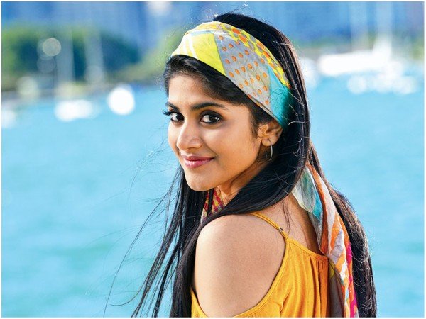  போஸ்டரால் வந்த வினை 