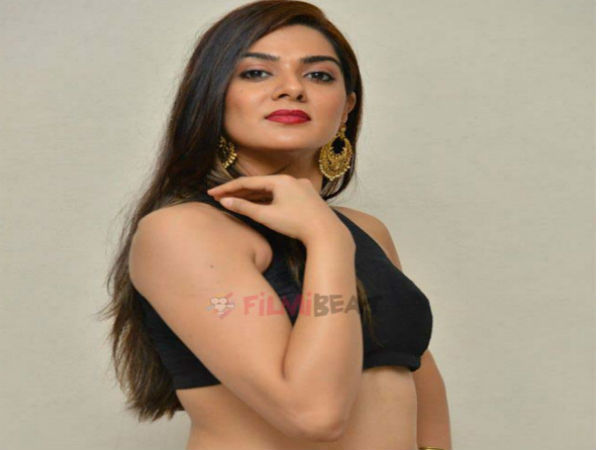 ஹெச்.ராஜா ஸ்டைல்: 