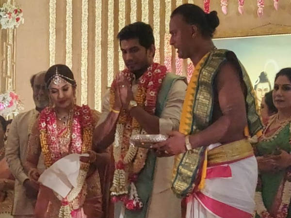 விசாகன் 