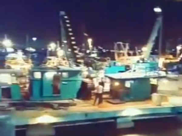 Fans ditch sleep for Vijay 