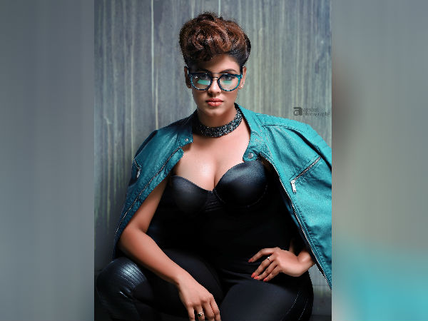 தமிழில் சின்ன கேப் 