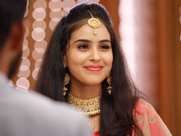 பாட்டி இங்க பாட்டி இங்க