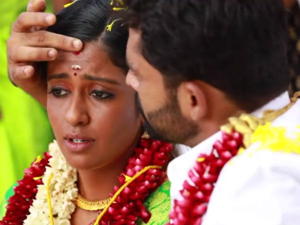 வெள்ளை பொண்ணுங்களுக்குத்தான் மவுசு வெள்ளை பொண்ணுங்களுக்குத்தான் மவுசு