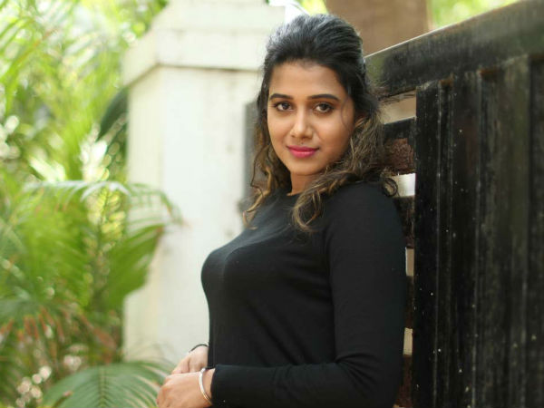 இயக்குநரின் உதவி: 