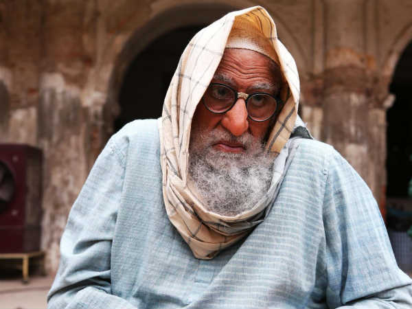 குலாபோ சிட்டாபோ அடுத்த ஆண்டு 