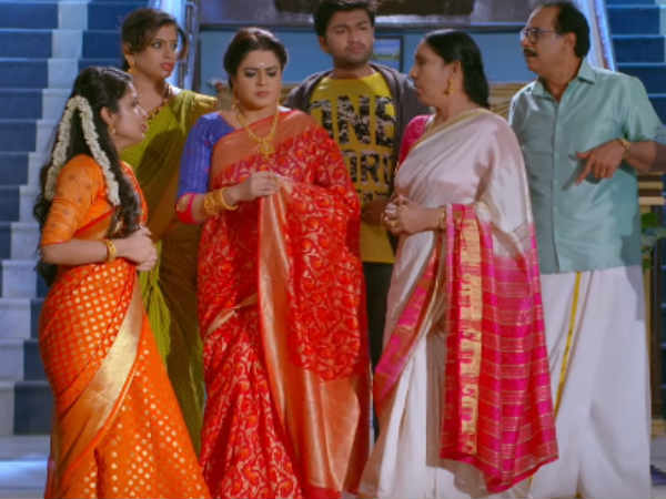 தெய்வானை பயந்து 