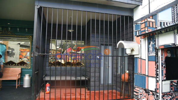 பாத்ரூம் வசதி: 