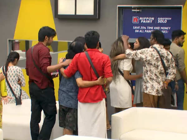 சம்பந்தமில்லாதது சம்பந்தமில்லாதது