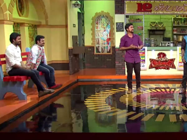 மாடியில் நிற்கையில் 