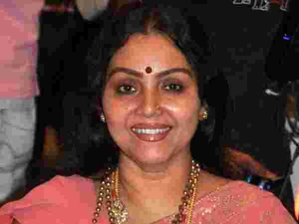 பாரதிராஜா படத்தில் 