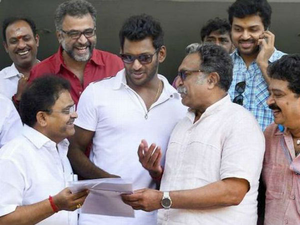 எதிரெதிர் அணி 