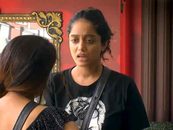 கடுப்பான நெட்டிசன்கள் 