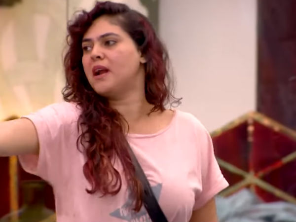 நாராசமாக பேசும் ஷெரின் நாராசமாக பேசும் ஷெரின்