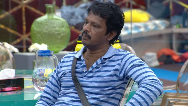  ரேஷ்மாவிடம் கேட்கிறார் 