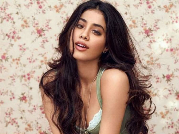 மகளாக ஜான்வி: 