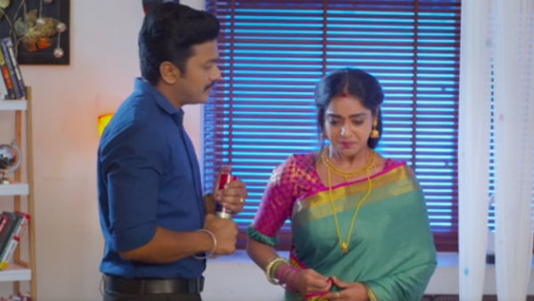 காதல் மலருக்குள் 