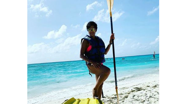 செக்ஸி போஸ் 