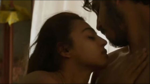 படுக்கையறை காட்சி 