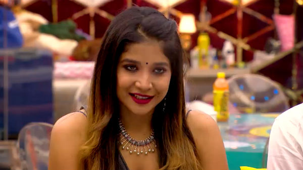 கழுவி ஊற்றும் நெட்டிசன்ஸ் 