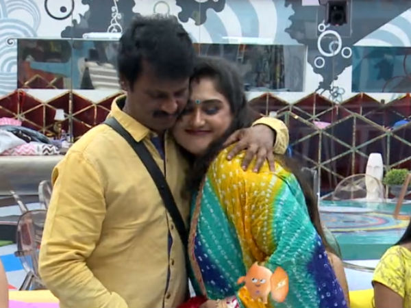 விஜயகுமார் மஞ்சுளா வீட்டில் 