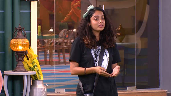 அபியின் நாடகம்: 