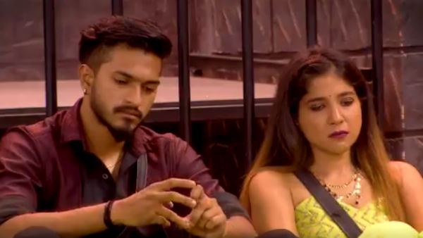 முக்கோண காதல் விளையாட்டு: 