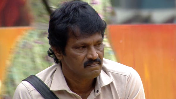 நக்கலடிப்பது போல் தெரிகிறது 