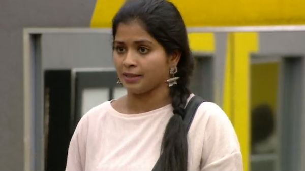 மதுமிதா: 