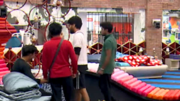 தானா சேர்ந்த கூட்டம்: 