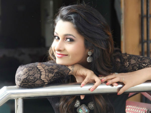 பிரியா பவானி சங்கர் 