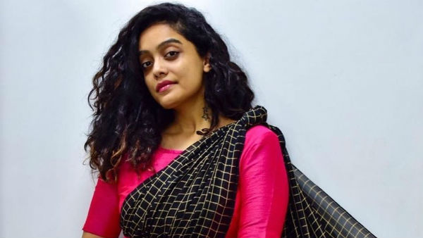 என்னவாகப்போகுதோ என்னவாகப்போகுதோ