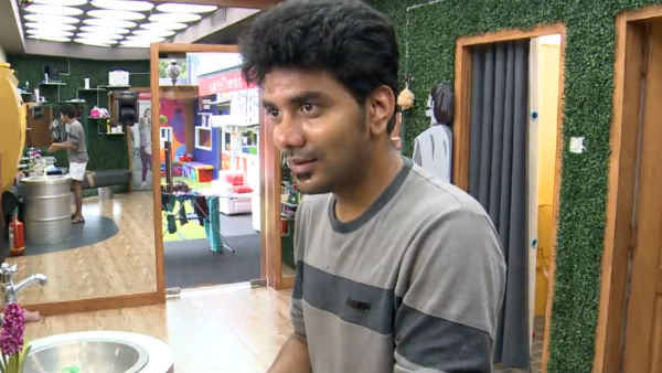 சேரன் ஏன் தலையிடுகிறார்? 